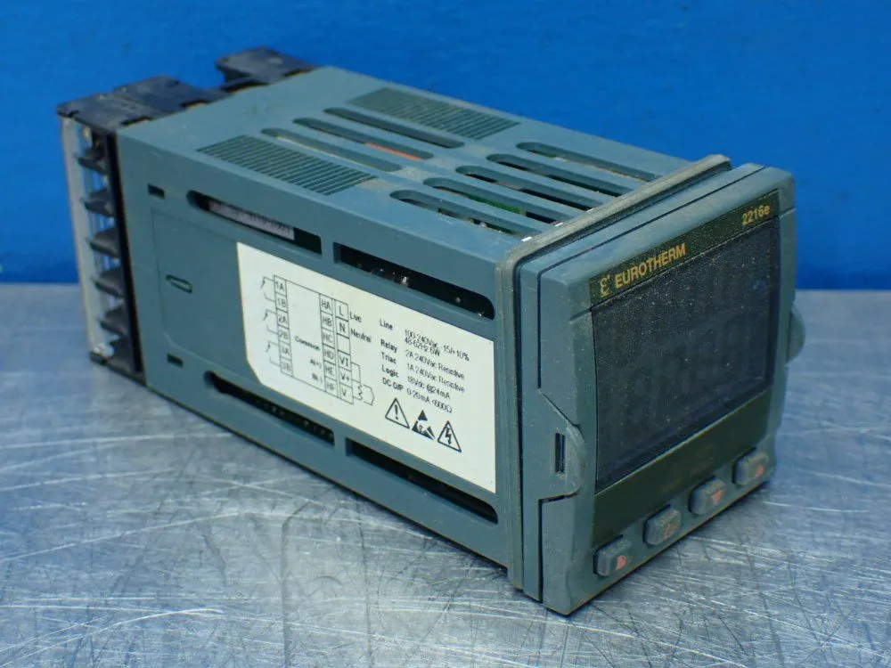 Used EUROTHERM 2216E/AL/VH/R1/R1/RF/2YM/ENG/XXXXX/EU0523 Temperature Controls Ohio US | HGR 24 #802931