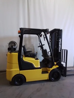 USED 2017 HYUNDAI 25LC-7M