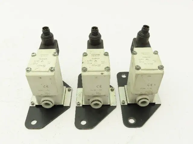 SMC VX230HZ3A 2-Way Solenoid Valve NC 24VDC 3/8" Push Connect  Lot of 3