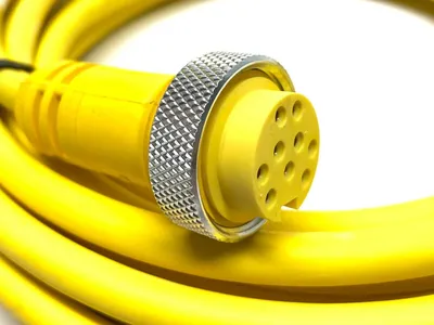 USED MENCOM CORDSET