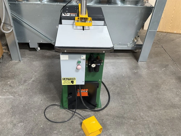 Used CASTLE TSM-35 Pocket Hole Machines California US | MachineryMax #1150296