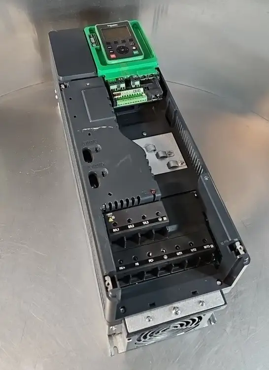 Used Schneider Electric ATV930D30N4 Inverter (Altivar 930) Motor Controllers South Carolina US | Palmetto Automation #1160028