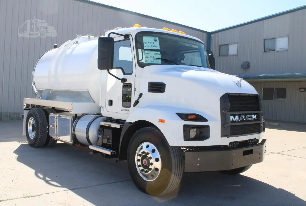 New | in-Stock 2025 MACK MD6 Septic/Sewer/Vacuum Trucks Texas US | Roll Off Truck World #1491909