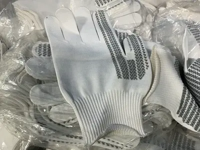 Used _UNKNOWN_ _UNKNOWN_ Gloves Ohio US | HGR 24 #1321536