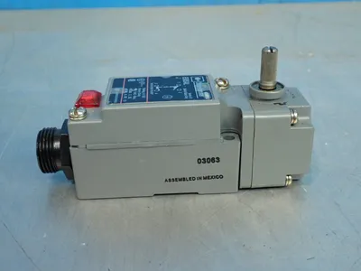 Used CUTLERHAMMER E50SAL Relays & Switches Ohio US | HGR 24 #798762