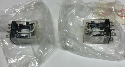 NEW ALLEN BRADLEY 700-HF33Z12