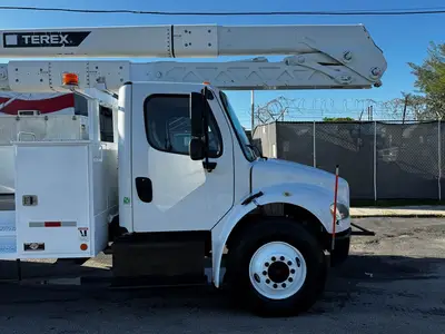 Used 2016 FREIGHTLINER M2 106 Tractors & Trailers Florida US | Truck and Van Outlet #1506256