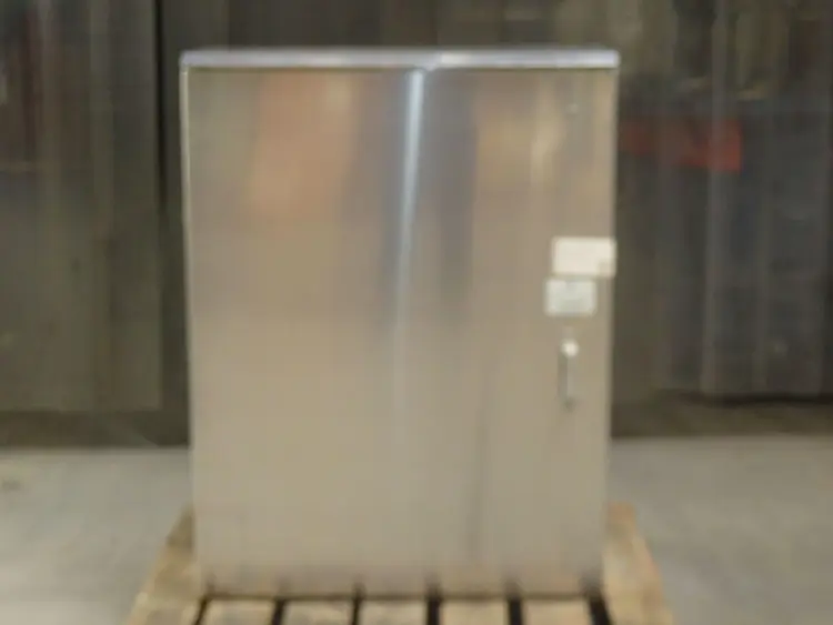 Used MILBANK AMRM-613UGBX Electrical Boxes Texas US | Aucto #1308412