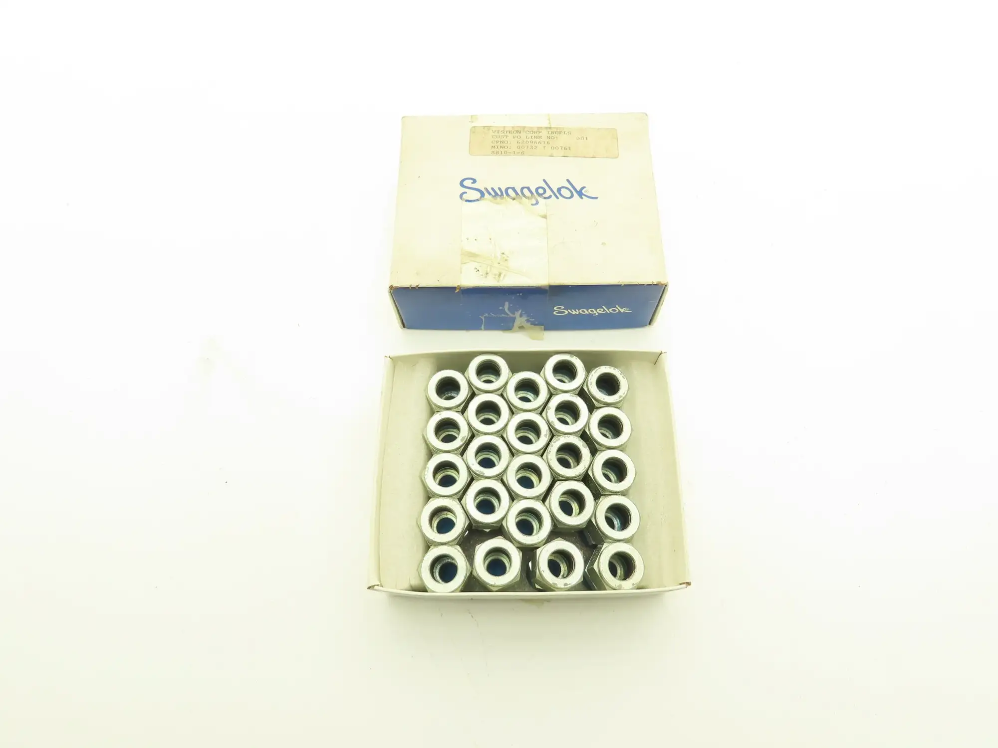 Swagelok S810-1-6 Stainless Adapter 1/2" Tube X 3/8" Male NPT Lot of 24