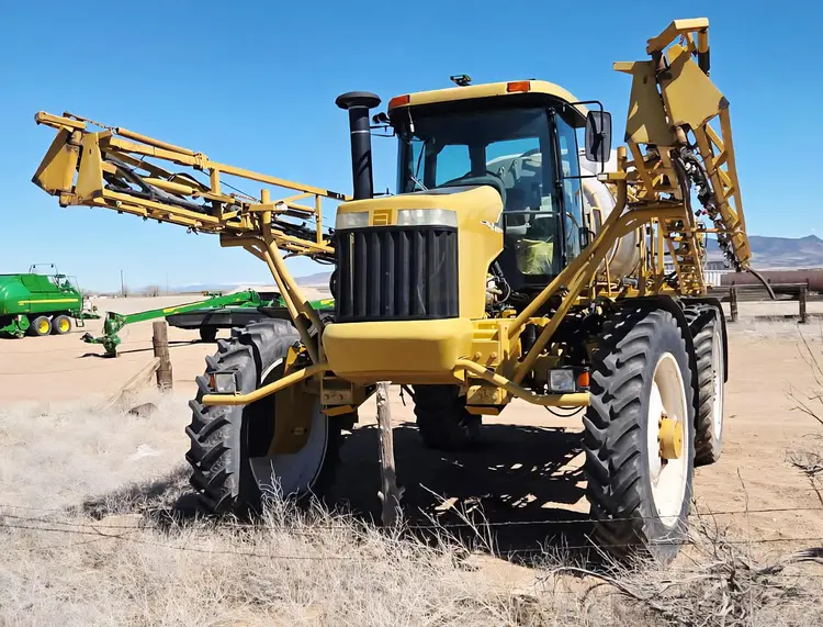 Used 2002 AG-CHEM ROGATOR 1254 Self-Propelled Sprayers Utah US | Berry Machinery #911118