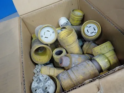 USED LEVITON L1620