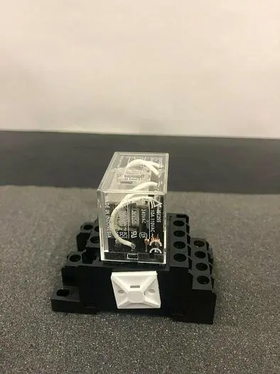 IEC255 WITH SOCKET BASE