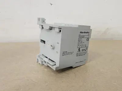 USED ALLEN-BRADLEY 700-M220