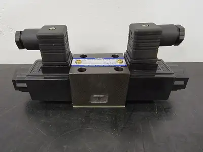 USED YUKEN DSG-01-3C60-A120-N-5090G