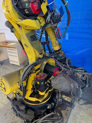 FANUC R-2000IA/165F 6 Axis Robots | K.B. Industries LLC (4)