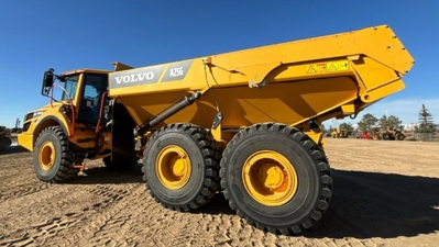USED 2022 Volvo A25G