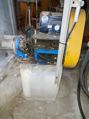 USED APACHE STAINLESS TANK