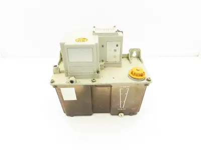 Lube Corp AMO MYLUB-21 Lubrication Oil Pump Oiler 4 Liter Tank 100VAC