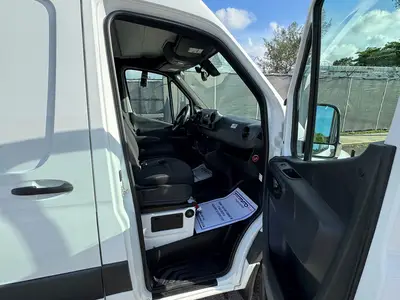 Used 2019 FREIGHTLINER SPRINTER 3500 Tractors & Trailers Florida US | Truck and Van Outlet #1506260