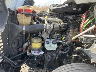 USED 2016 FREIGHTLINER CASDCADIA