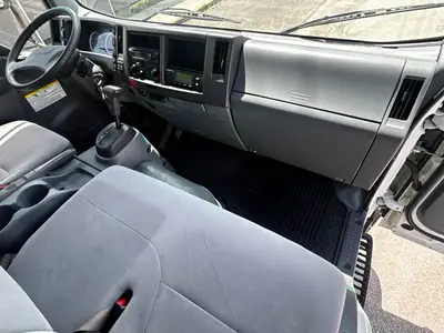 Used 2019 ISUZU NQR Reefer Trucks Florida US | Truck and Van Outlet #1509194