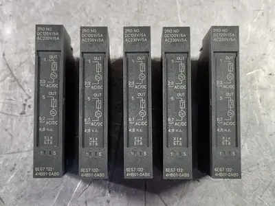 NEW SIEMENS 6ES7 132-4HB01-0AB0