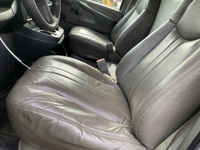 Used 2004 CHEVROLET EXPRESS Box trucks Michigan US | Miedema Asset Management Group #1301464