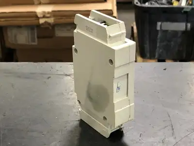 NEW CUTLER-HAMMER GI1070