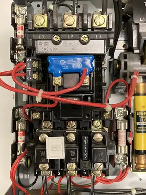 USED ALLEN-BRADLEY 2112B-BDB-6P-17-24R-41-111 Q