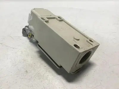 USED YAMATAKE LJA10-11A21N-004