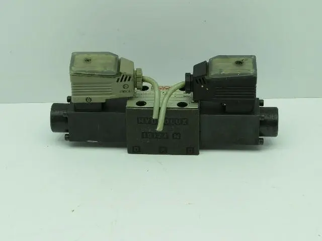 Used MOOG _UNKNOWN_ Valves/Fittings | Arrow Industrial #627322