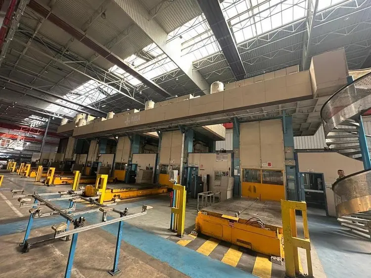 2002 Aida Rovetta S4-2000-4500-2400 Mechanical Straight Side Presses | International Machinery
