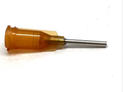 New | in-Stock Nordson EFD Optimum Dispensing Tips 15Ga Amber Straight 0.5" BOX OF 50 Syringes Michigan US | Maverick Industrial Sales #1398461