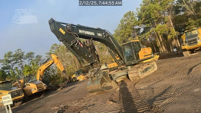 Used 2023 HYUNDAI HX350AL Crawler Excavators Florida US | National Equipment Dealers #1422327