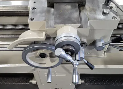 VICTOR 2080G Lathes, Gap Bed | Machinery Central (15)
