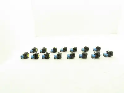 Fuji Electric Pushbutton Yellow Flush Momentary 1 Normally Open  Lot of 15