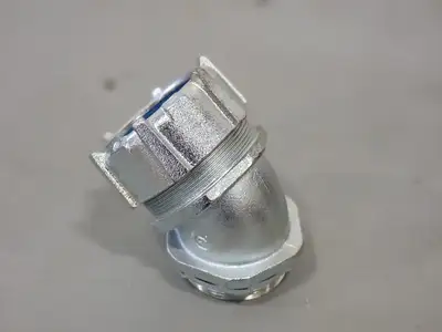 NEW THOMAS & BETTS 5247
