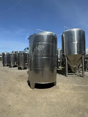 New Stock Letina 1635Gal/6200L Closed Top Jacketed Storage Tank