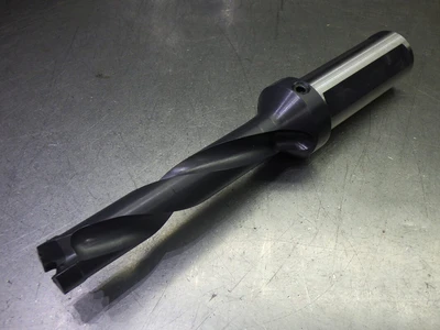 Kennametal 1.069" Coolant Thru Drill 1.5" Shank DD1556453 (LOC2408A)