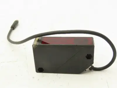 Allen Bradley 42BT-B2LBSL-Y4 Photoelectric Proximity Sensor Photoeye Ser A