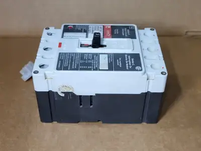 Used EATON CUTLER-HAMMER HMAP003A0C Switchgears British Columbia CA | Lenmark #477715