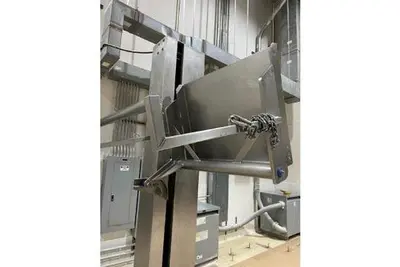 USED E-QUIP MATERIAL HANDLING 320-10 6FT. DISCHARGE