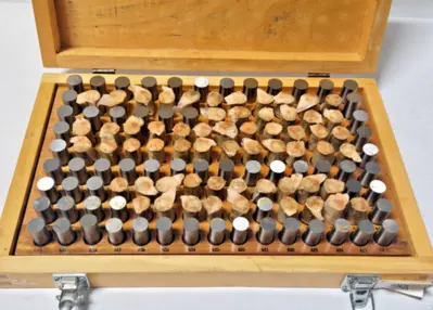 Plug and Pin Gage Set M4 Minus Gauges Metal .626" to 0.750 Steel