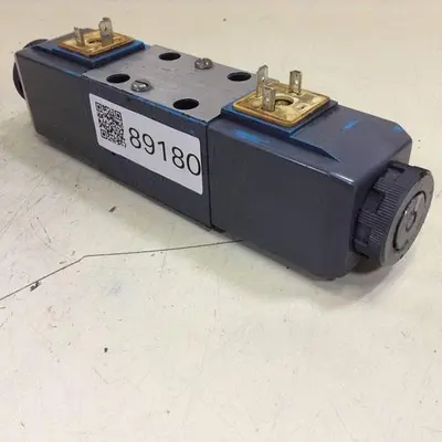 USED VICKERS DG4V-3-6C-M-U-HL7-60