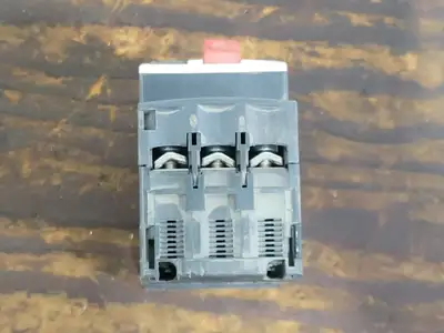 USED SCHNEIDER ELECTRIC GV2ME14