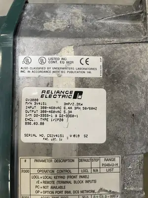 Reliance Electric GV3000 3 HP/2.2kw M/N 3V4151 Vector Inverter 380 VAC @1A