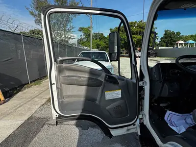 Used 2017 ISUZU NPR XD Reefer Trucks Florida US | Truck and Van Outlet #1509162