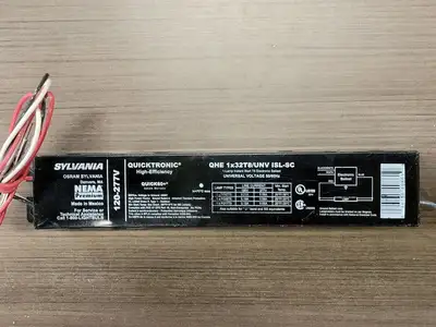USED SYLVANIA QHE1X32T8/UNV ISL-SC
