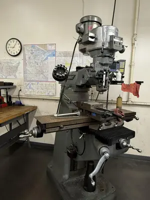 Used 1984 BRIDGEPORT SERIES I Vertical Mills Minnesota US | Source Machinery Sales #1513442