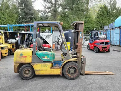 USED KOMATSU FG30HT-14